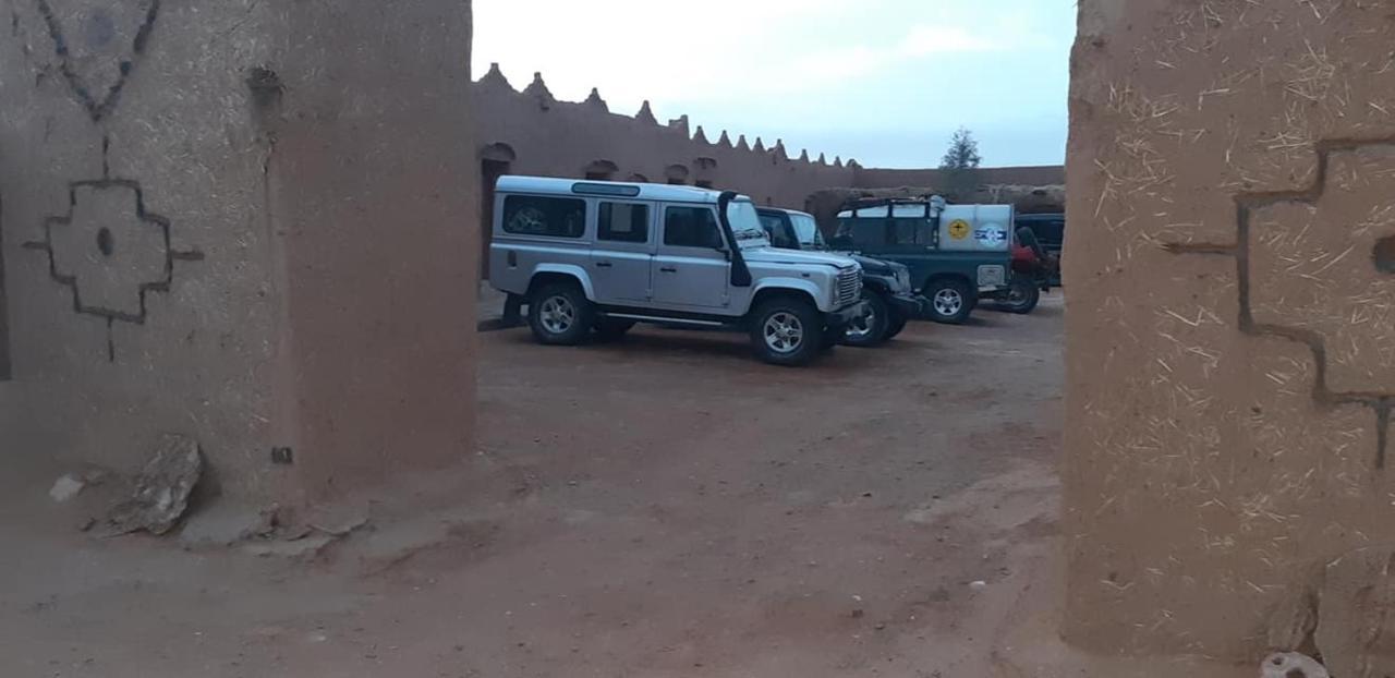Auberge Dinosaur Sahara Maroc Tafraoute Sidi Ali Bagian luar foto