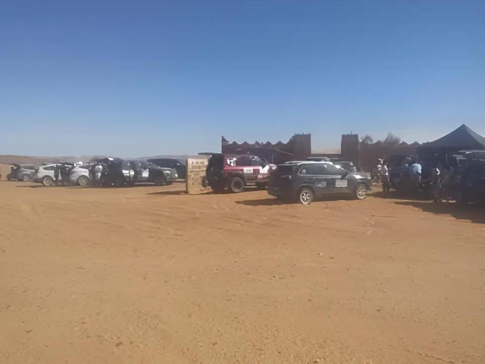 Auberge Dinosaur Sahara Maroc Tafraoute Sidi Ali Bagian luar foto