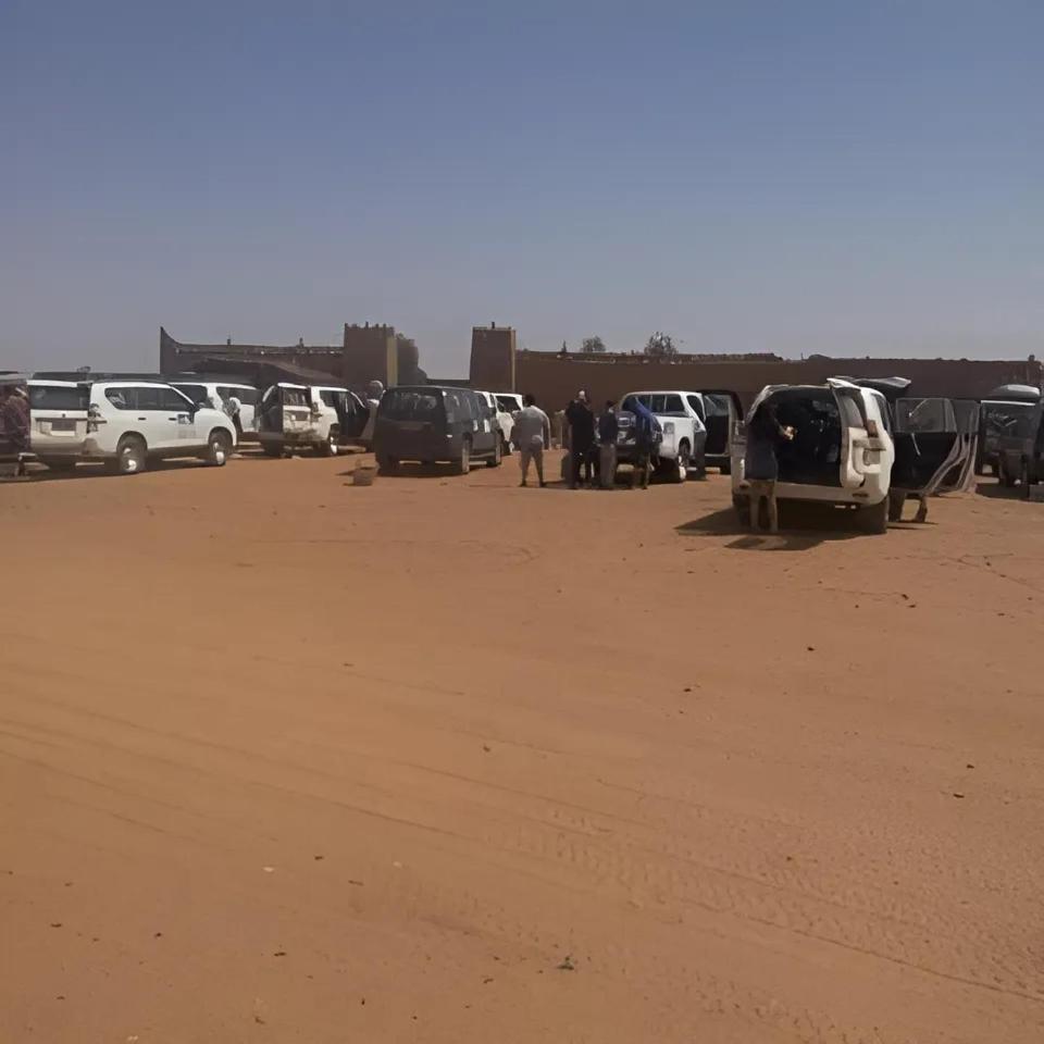 Auberge Dinosaur Sahara Maroc Tafraoute Sidi Ali Bagian luar foto